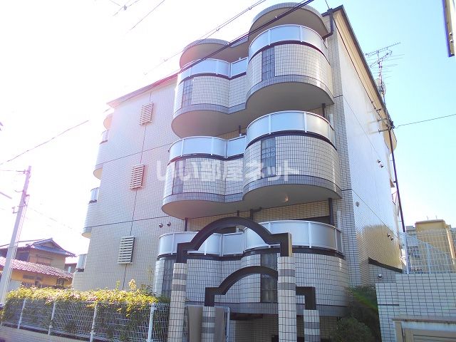 シティパレスあやめ池P-8の外観画像