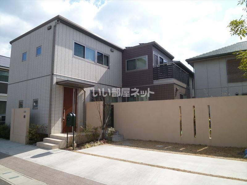 西中新田戸建ての外観画像