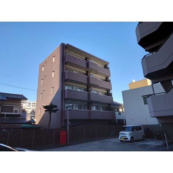 J-PLACEの外観画像