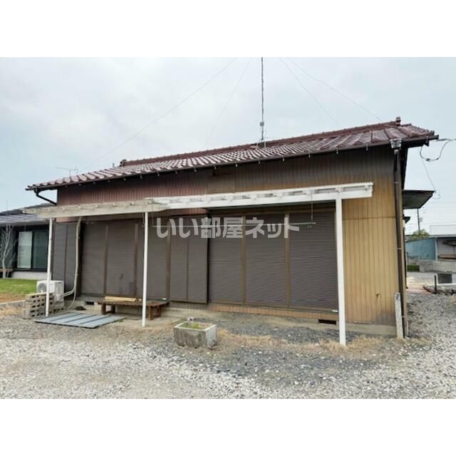 新井アパートの外観画像