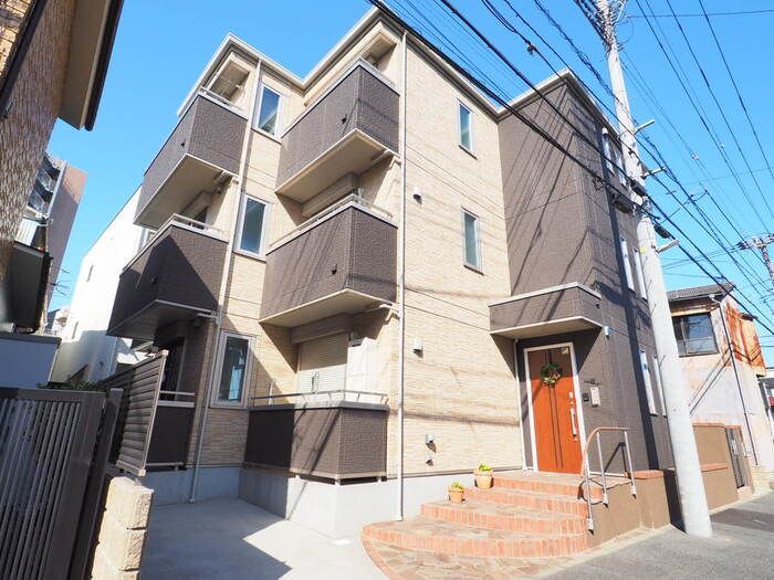 シスターの外観画像
