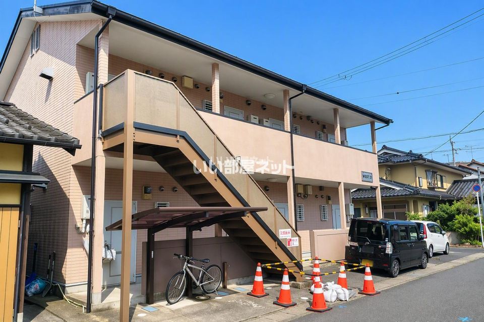 WEST21の外観画像