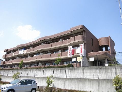 パーシモンいやさかの外観画像