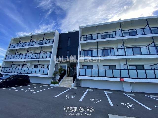 BCITY APARTMENT ONNAの外観画像