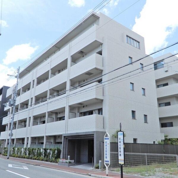 ラ テール南塚口の外観画像