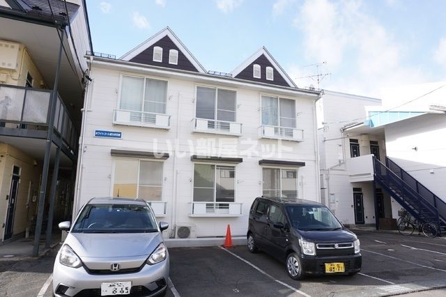 ホワイトコート前九年B棟の外観画像