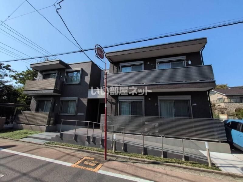 ROSEWOOD KKの外観画像