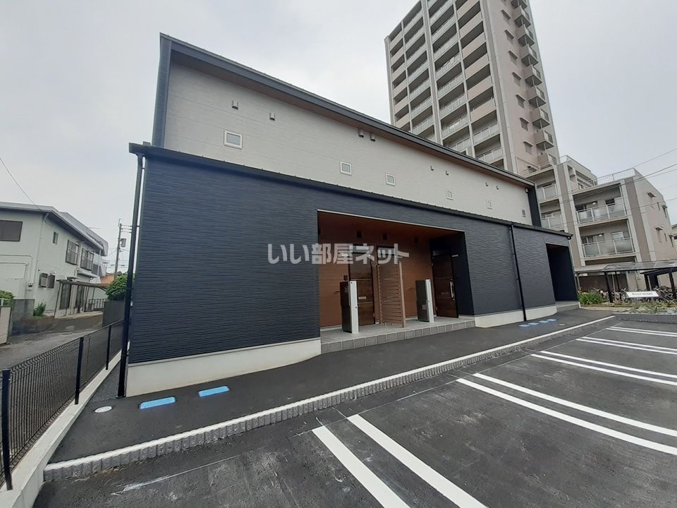 アテレーゼOne津福今町の外観画像