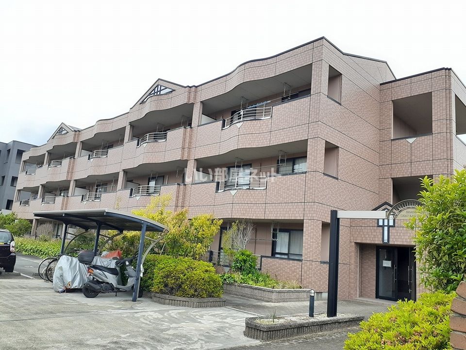 プロミネント伊勢中川 IIの外観画像