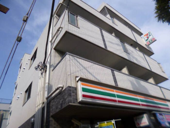 シャイニーランドビルの外観画像