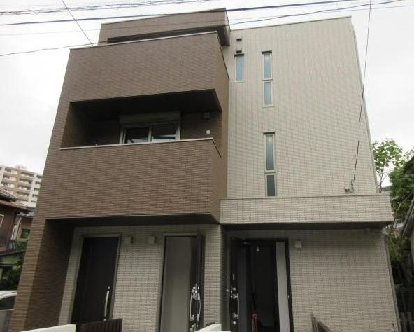 トリプレックスの外観画像
