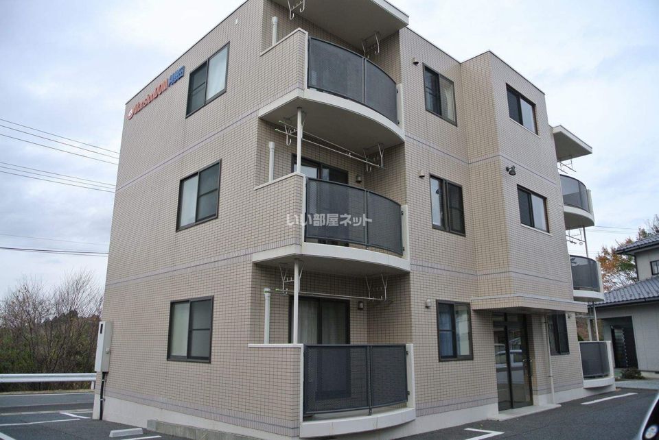 マンションドム刈敷田の外観画像