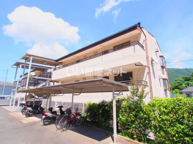 ツインズあまのB棟の外観画像