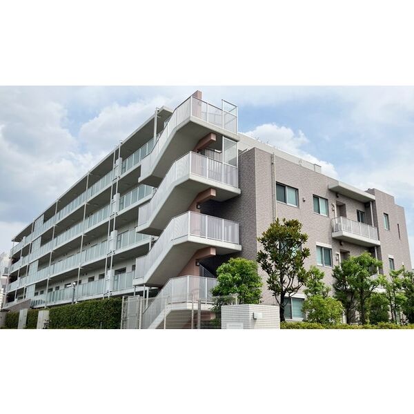 THE CENTER HOUSE A棟の外観画像