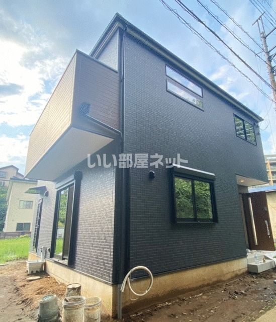 千葉市若葉区東寺山町戸建の外観画像