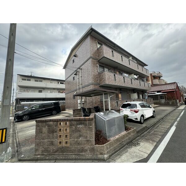 アンジュの外観画像