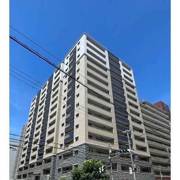 ペルル江坂ブランアージュの外観画像