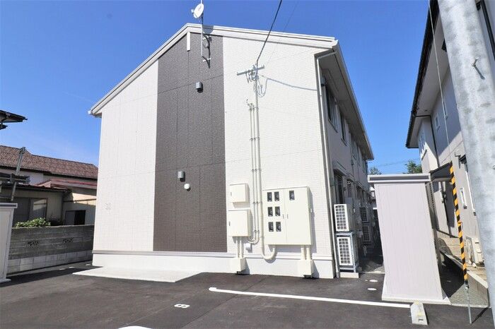 トリシア佐竹町の外観画像
