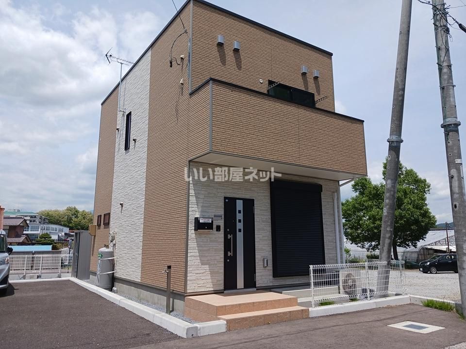 ソレイユBの外観画像