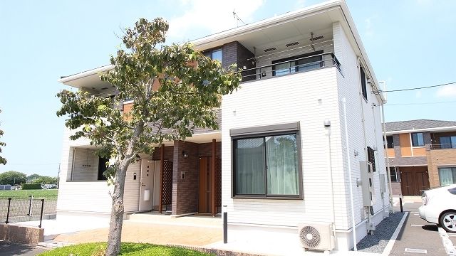 ファイン アナハイムⅠの外観画像