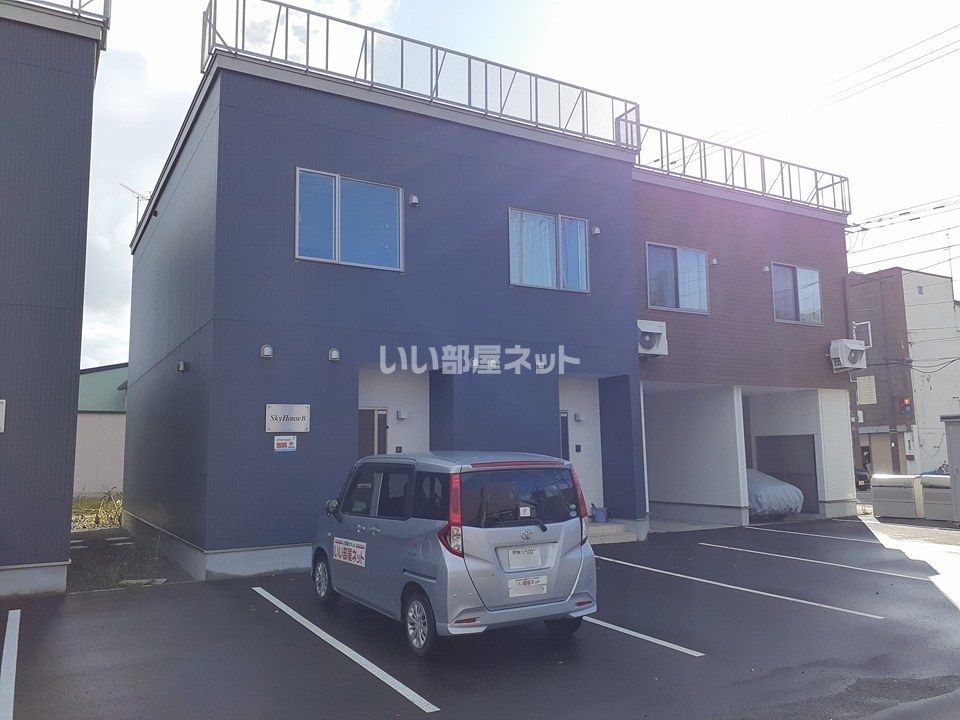 Sky House Bの外観画像