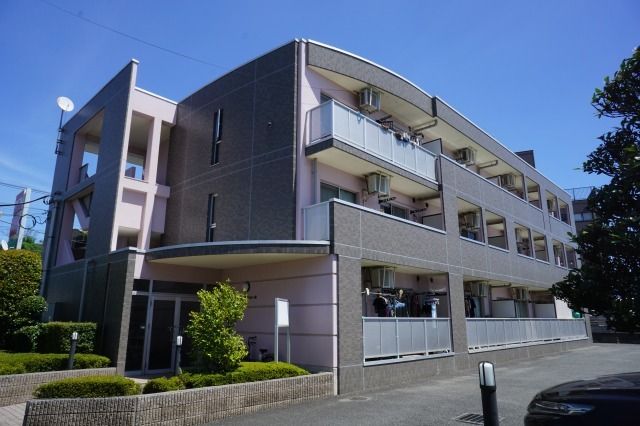 シャン・リヴィエールの外観画像