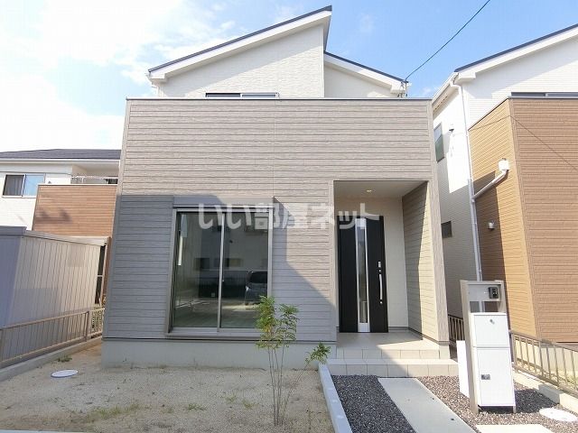 リナージュ津市末広町02の外観画像