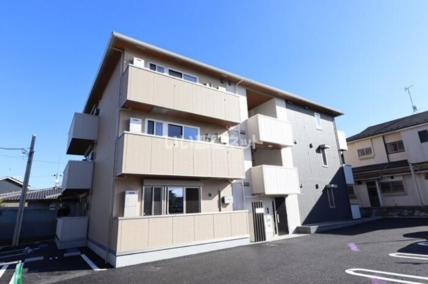 アヴニル城東の外観画像