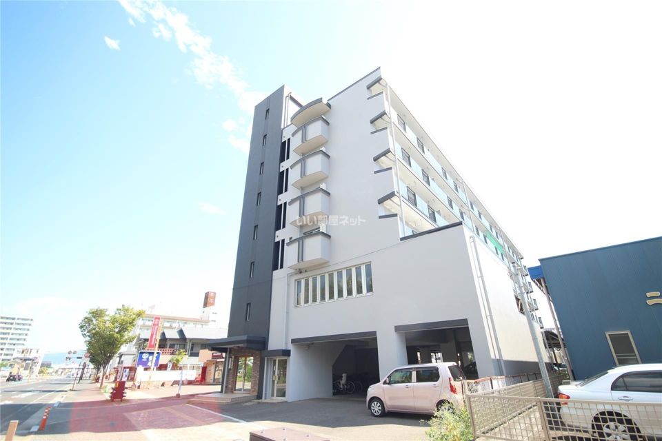 天神ビルの外観画像