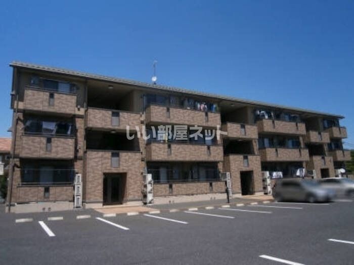 ルピナス コート Cの外観画像