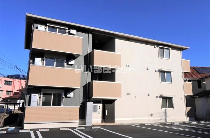 メゾンラフィ―ネの外観画像