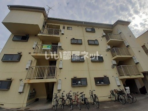 マンション麻美の外観画像