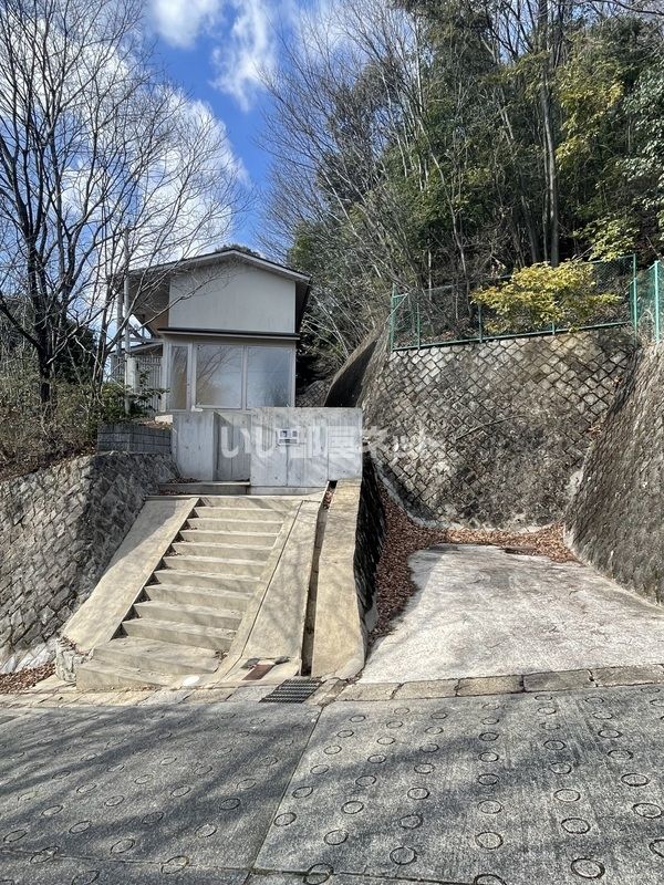 山科区日ノ岡夷谷町戸建の外観画像