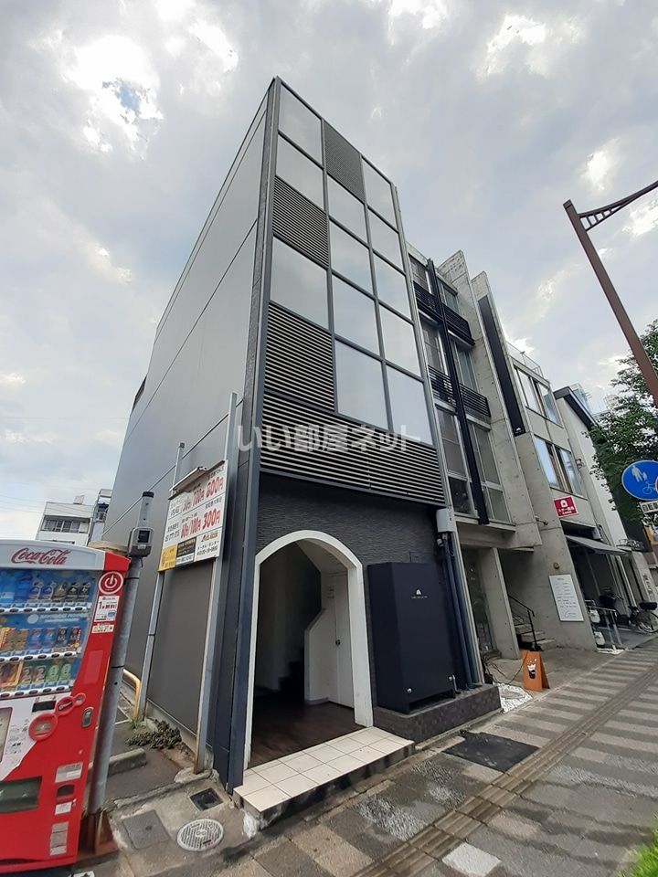 Yama Buildingの外観画像