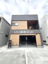 & Cars (C棟)の外観画像