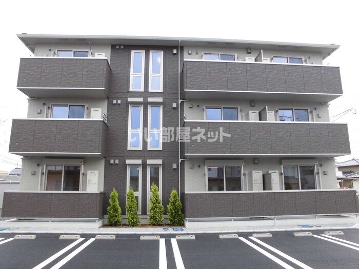 West townの外観画像