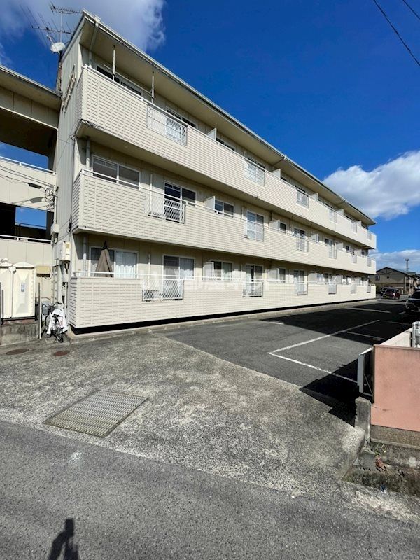 グランドールマンションの外観画像