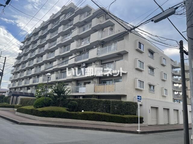 ネオハイツ伊勢原の外観画像