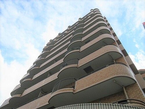ライオンズマンション六ツ門南の外観画像