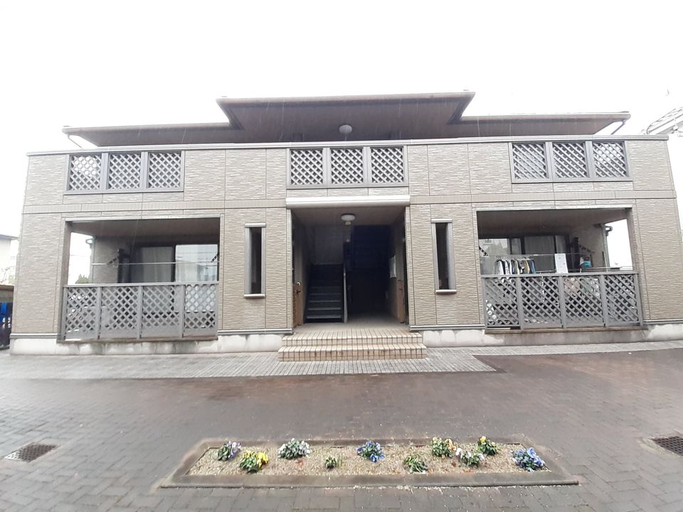 カーサ・セレーノ B棟の外観画像