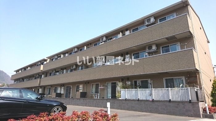 エザンス水呑 A棟の外観画像