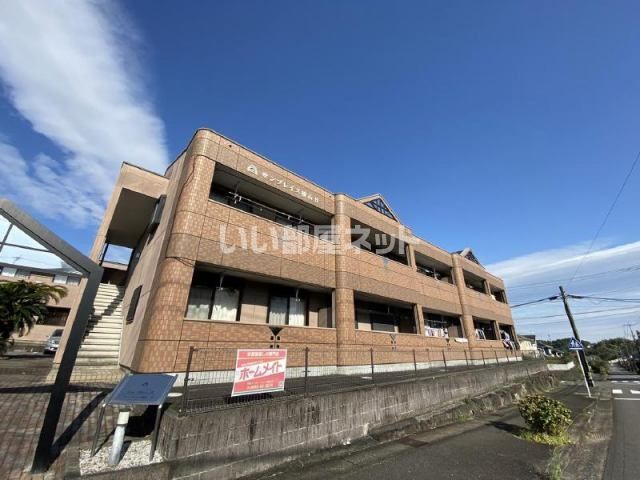 サンプレイス横山 Bの外観画像
