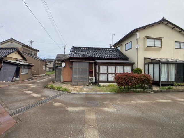 富山市水橋舘町戸建ての外観画像