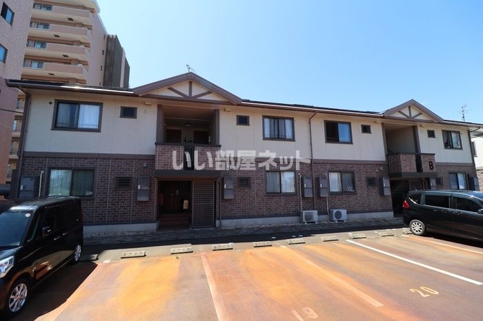 ロイヤルガーデン絆 Bの外観画像