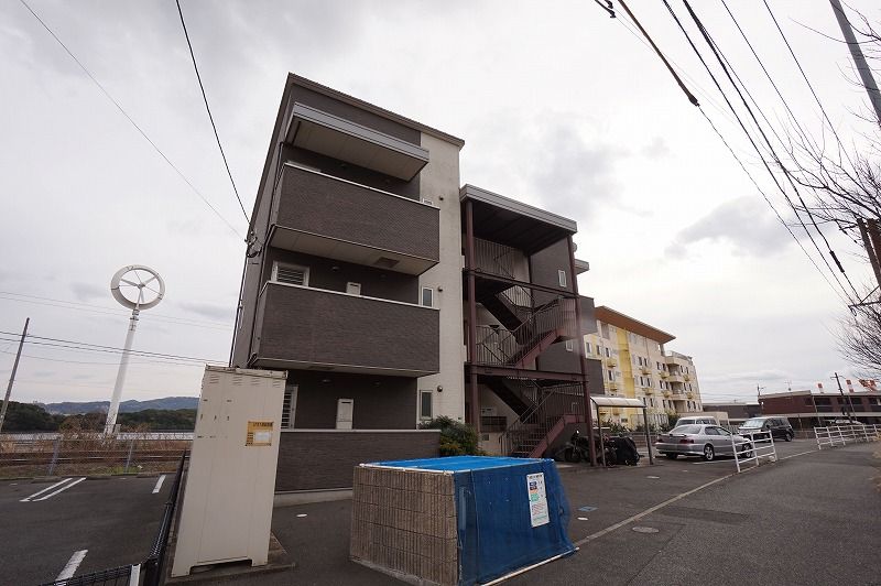 エスティ岬の山の外観画像