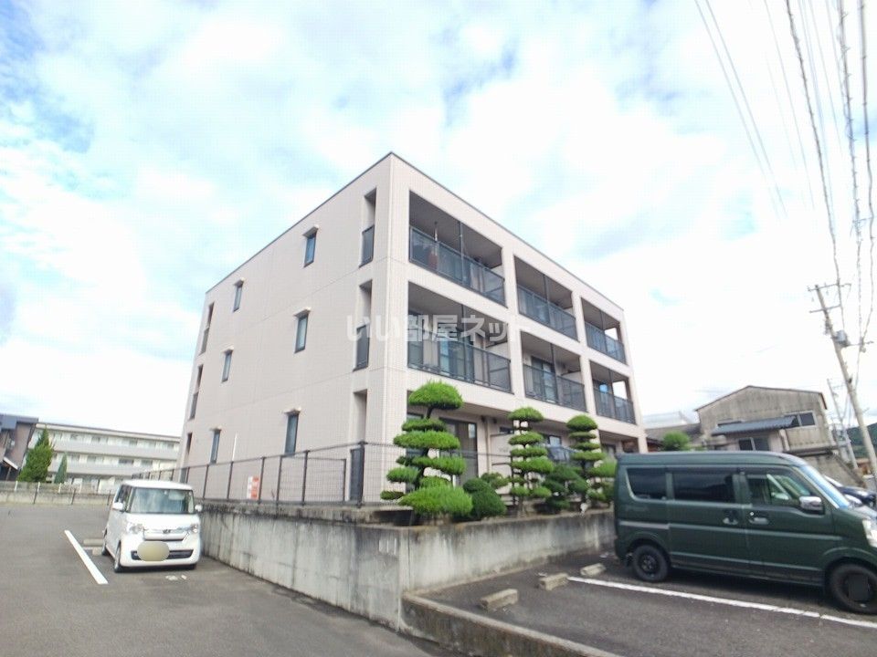 フィネス香西の外観画像