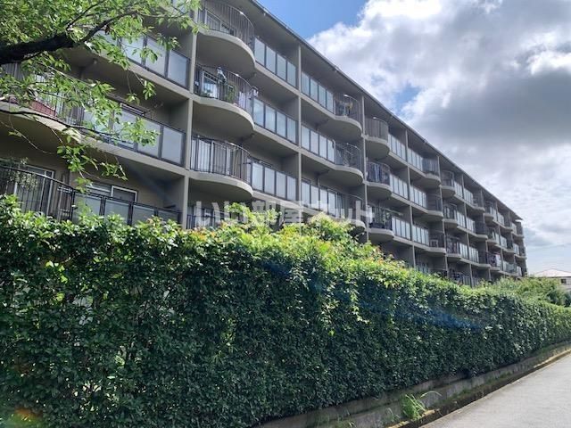 メゾン千里丘5番街P棟の外観画像