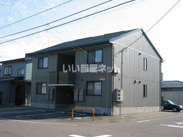 ソレーユ春日山の外観画像