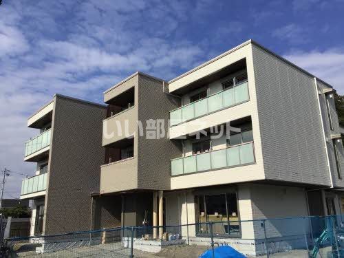 シャーメゾンステージ殿町の外観画像