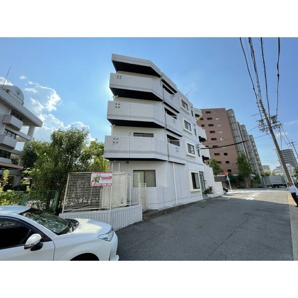 シーズンコート本郷(小牧店)の外観画像